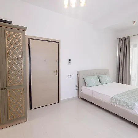 Riviera مامايا