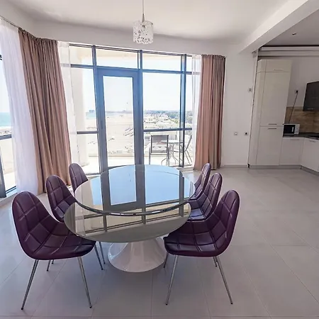 Riviera Apartment Mamaia