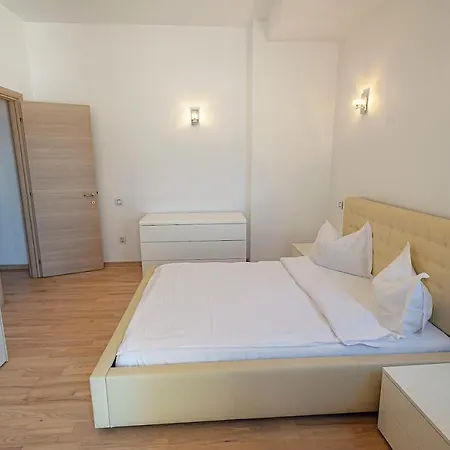 Riviera Apartament