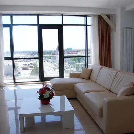 Riviera Apartment *