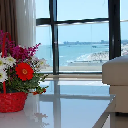 Riviera アパート