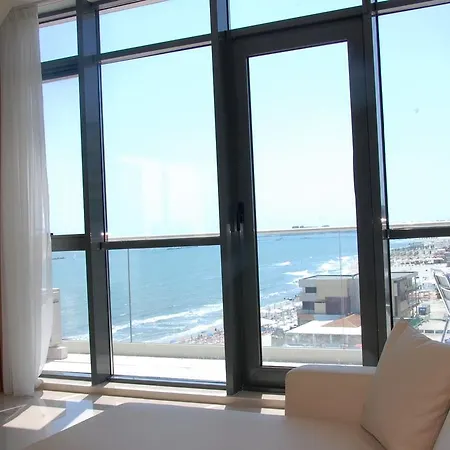 Riviera Apartament *