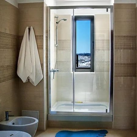 Riviera ママイア